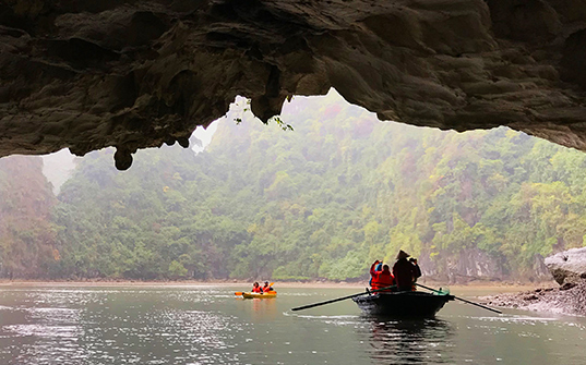 537x335-Itinerary-Images-4-nights-in-Vietnam3 537x335-Itinerary-Images-4-nights-in-Vietnam3