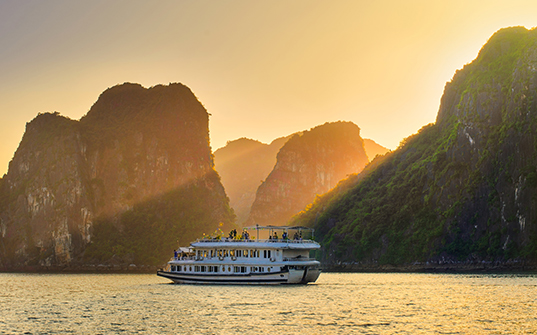 537x335-Itinerary-Images-5-Nights-in-Vietnam3 537x335-Itinerary-Images-5-Nights-in-Vietnam3