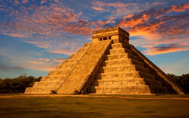 chichen-itza chichen-itza